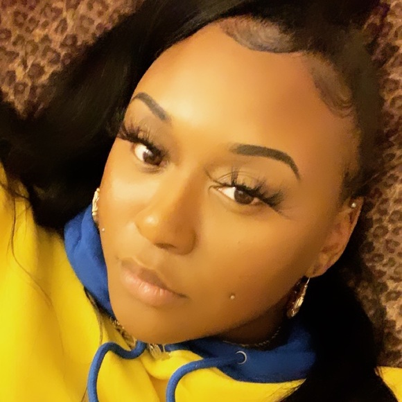 Meet your Posher, Dominique - Picture 4 of 4